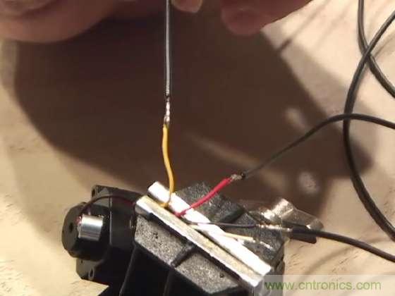 DIY：40刀，教你自制能&ldquo;偷拍&rdquo;的太陽鏡