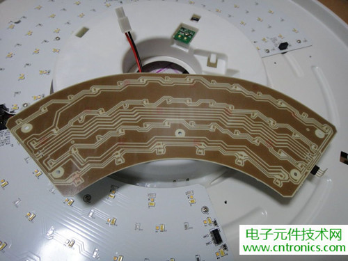 高端大氣上檔次!智能遙控調光LED吸頂燈拆解