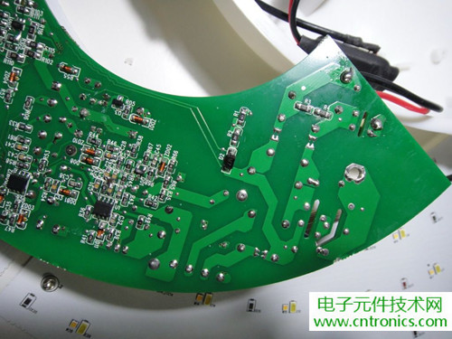 高端大氣上檔次!智能遙控調光LED吸頂燈拆解