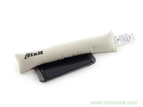牛人強(qiáng)拆！新HTC One(M8)真機(jī)精密做工難修理
