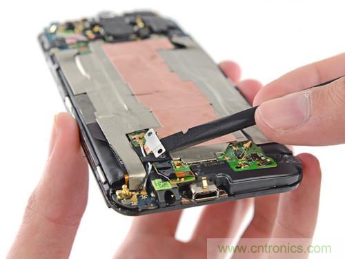 牛人強(qiáng)拆！新HTC One(M8)真機(jī)精密做工難修理