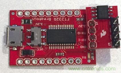 圖4:裝配好的隔離型USB-to-UART轉換器。