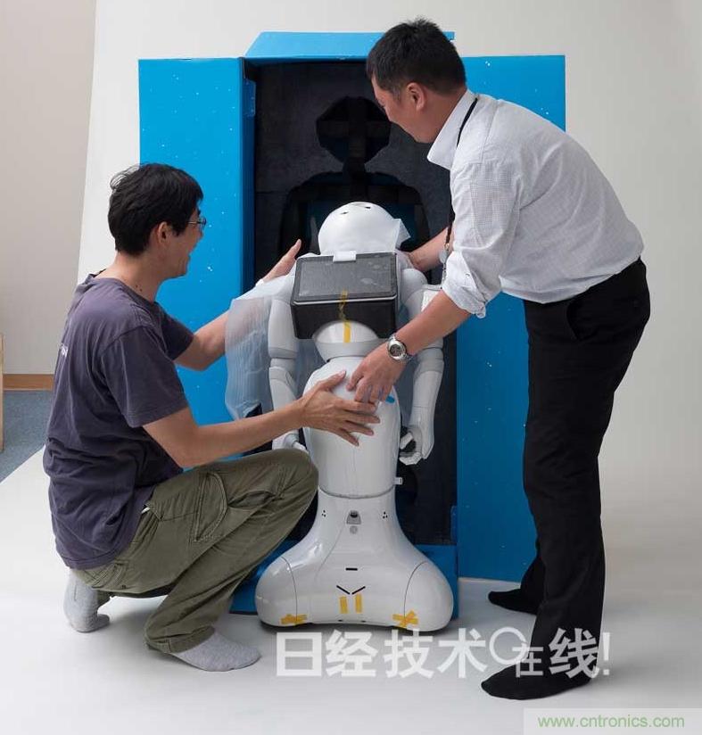 拆解筆記本不過癮，那就來拆拆日本情感機器人吧！