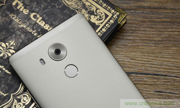 新旗艦Mate 8全評測：橫空出世！能否延續(xù)一機難求？