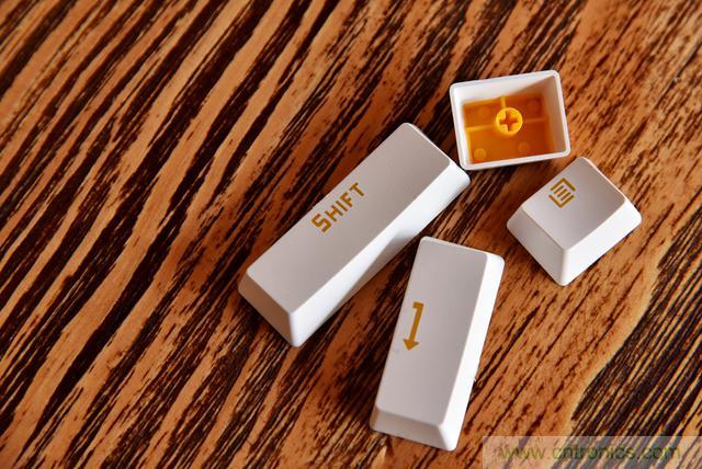左手寫愛(ài)，右手寫他&mdash;&mdash;從此鍵盤鼠標(biāo)不分家！