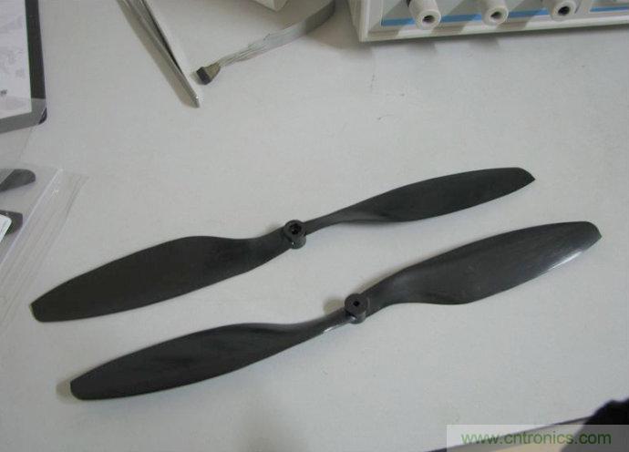 無人機 DIY 制作全過程，酷得不要不要的！