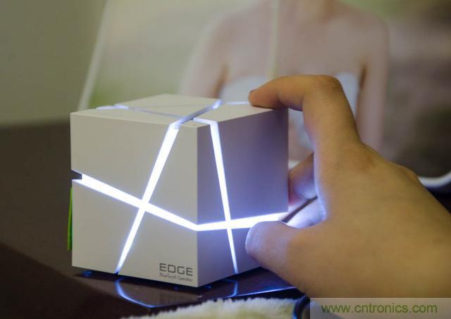 洛斐創意藍牙音箱，光與建筑點綴生活