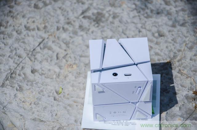 洛斐創意藍牙音箱，光與建筑點綴生活
