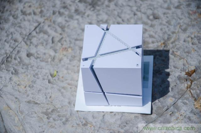 洛斐創意藍牙音箱，光與建筑點綴生活