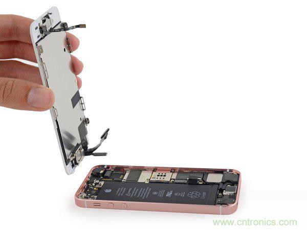 有什么地方沒有變？iPhone SE真機拆解
