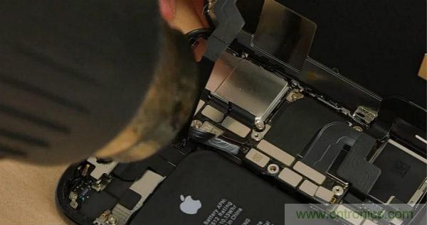 拆解iPhone XS:發現7納米工藝的奧秘