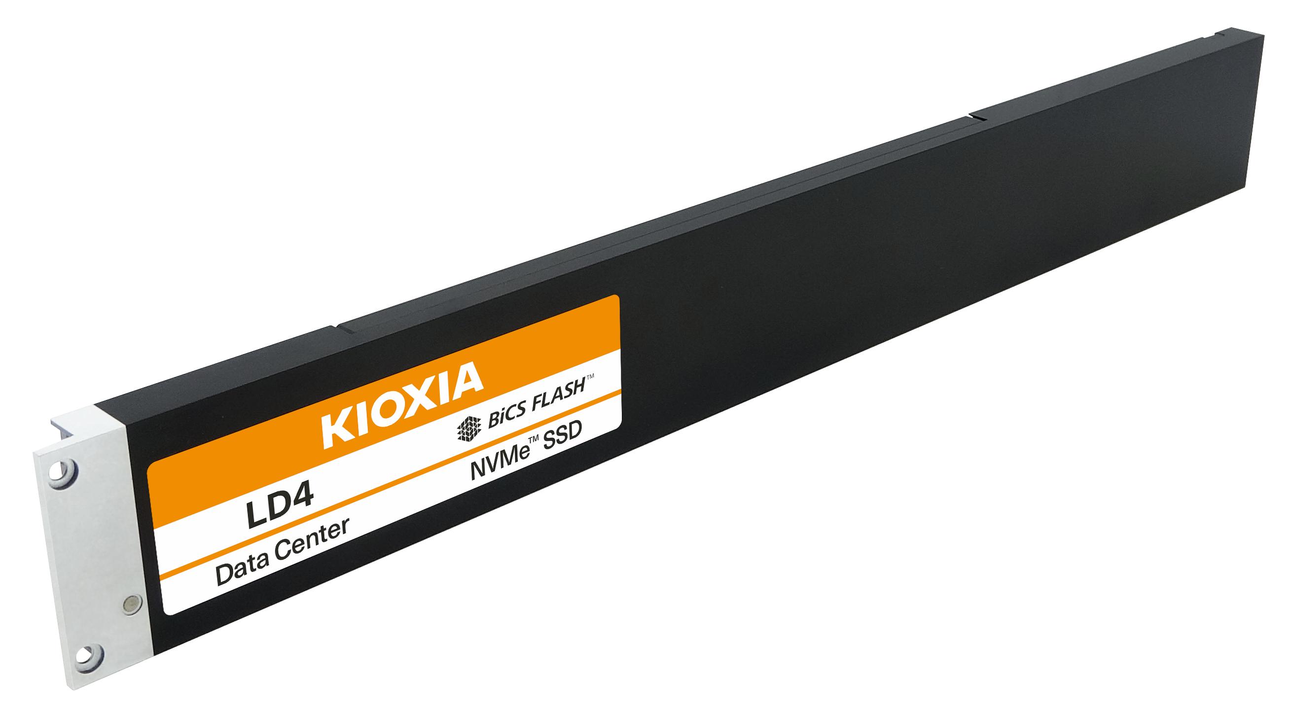 kioxia_ld4_e1l_slot-in_rightward_high_res.jpg